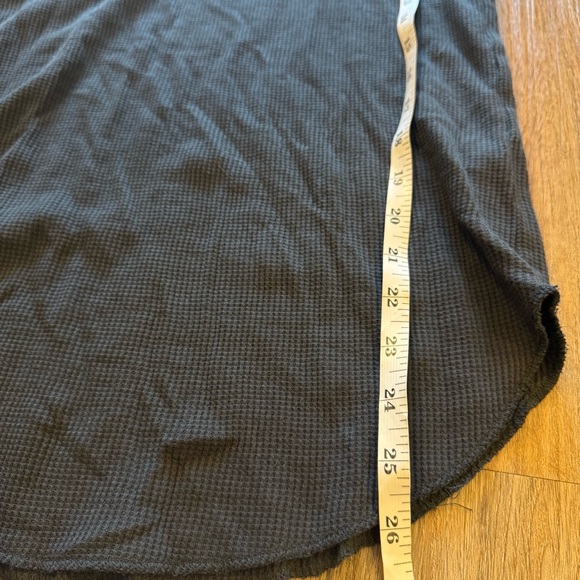 We The Free People Thermal Tee Top Women’s Large Bright Side Mixed Print Boho - Picture 10 of 11